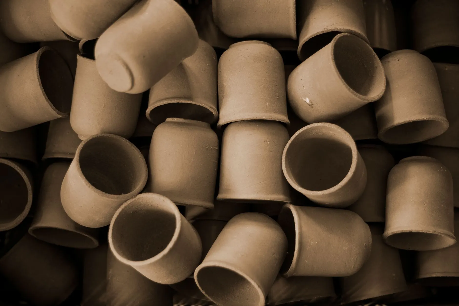 2025年贴片电容技术迭代方向与选型要点解析正文配图 1